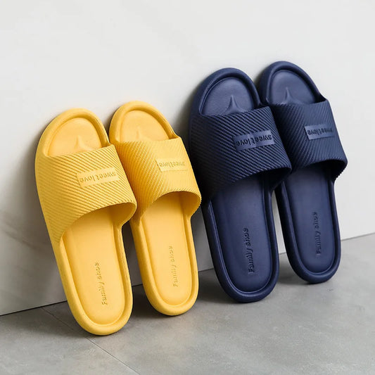 New Slippers Women Summer Flip Flops Indoor House Couples Home Bathroom Non-slip Soft Tide To Wear Slippers Flat Shoes