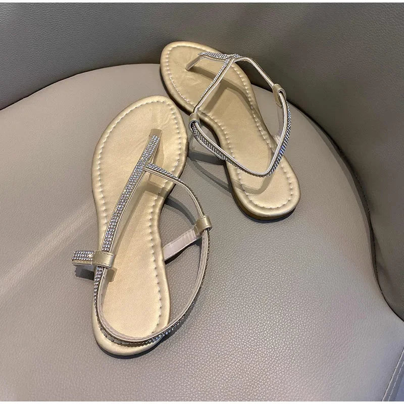 Ladies Sandals New Summer Rome Fashion Rhinestone Thong Flat Sandals Seaside Beach Casual Sandals Back Strap Plus Size 43