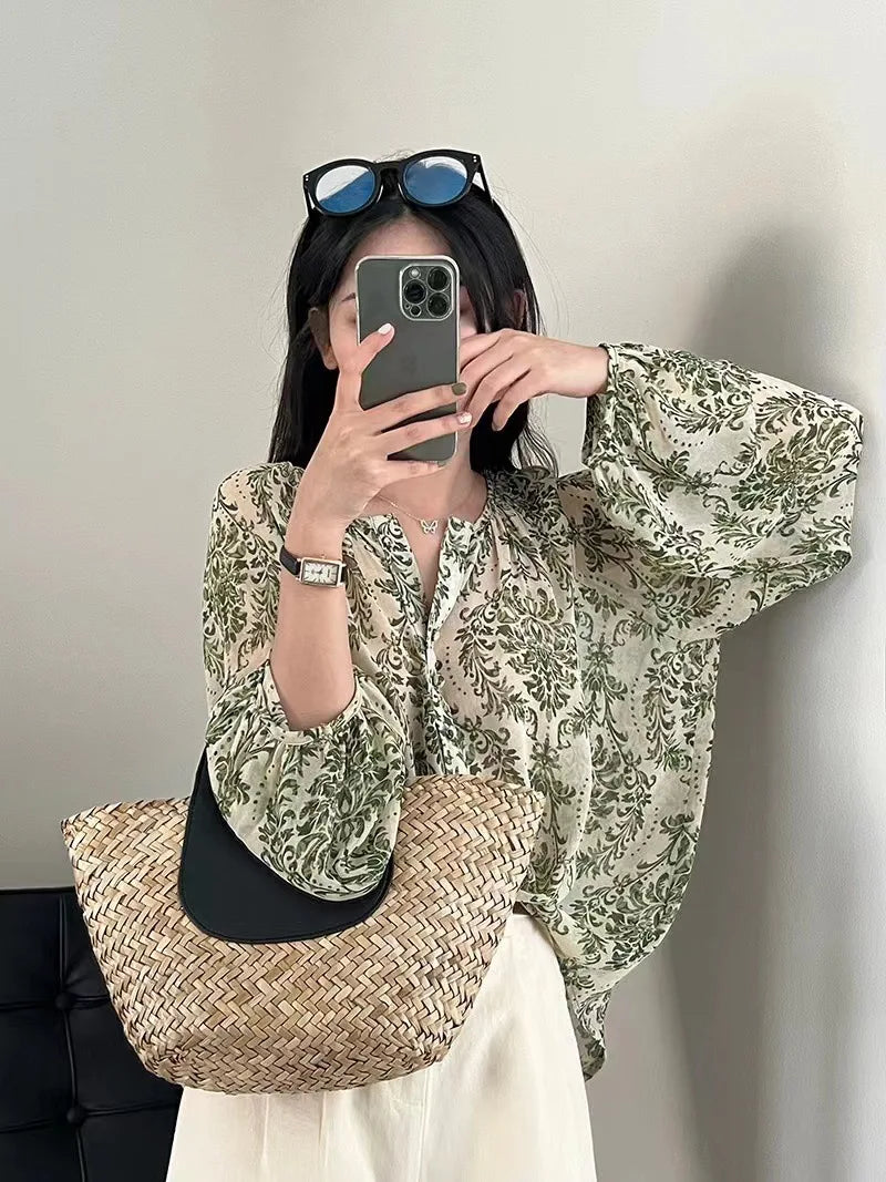 women V Neck Lantern Sleeve Loose Blouses Shirts Tops Vintage Boho Floral Print Chiffon Shirts Women's Sunscreen Shirt