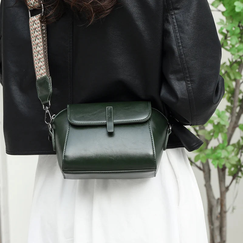 High Quality Small Crossbody Bag Women Trend Luxury Oil Wax Leather Shoulder Bag Fashion Ladies Handbag And Messenger Purse