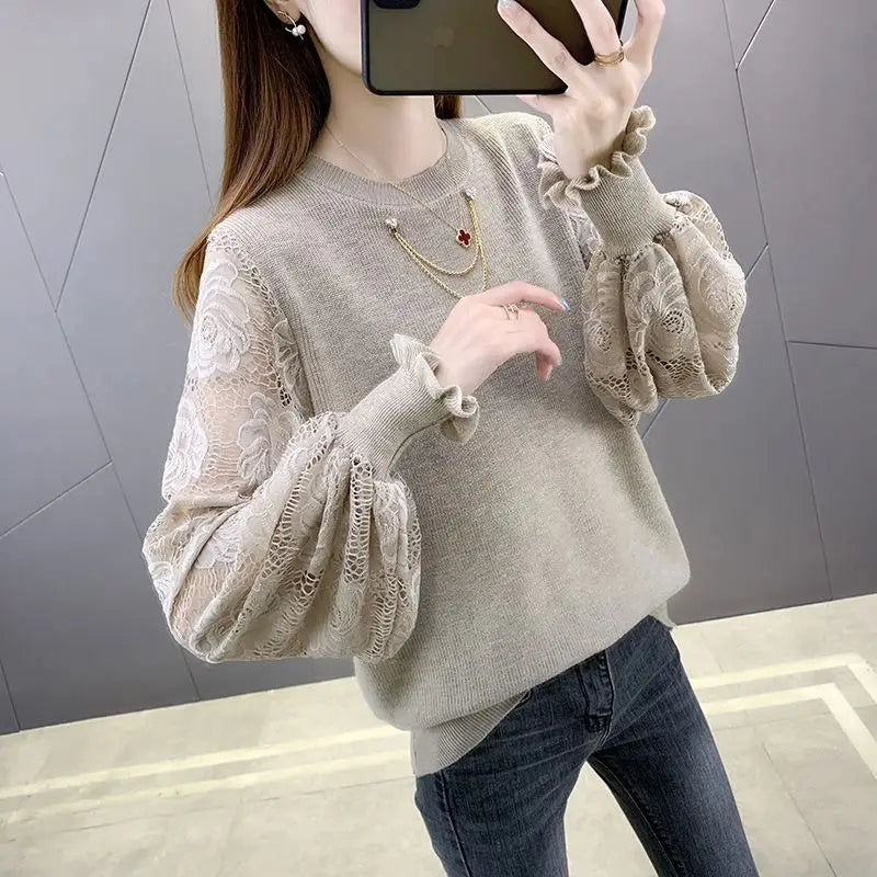 New Spring and Autumn Round Neck Pullover Hollow Out Sweater Women's Knitted Loose Lace Fashion Casual Top Chain Trend