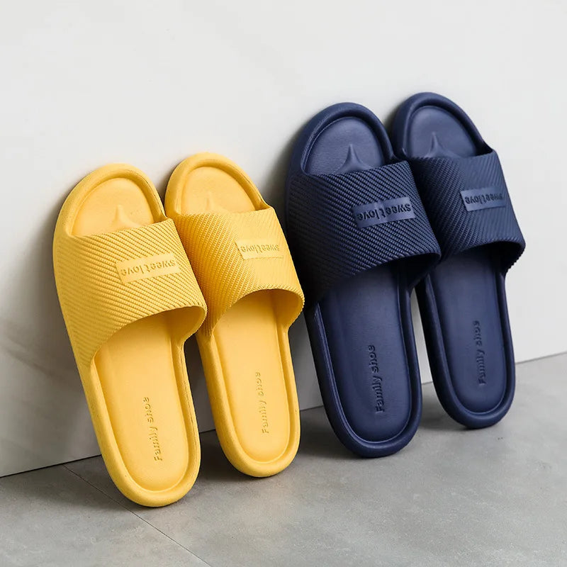 New Slippers Women Summer Flip Flops Indoor House Couples Home Bathroom Non-slip Soft Tide To Wear Slippers Flat Shoes