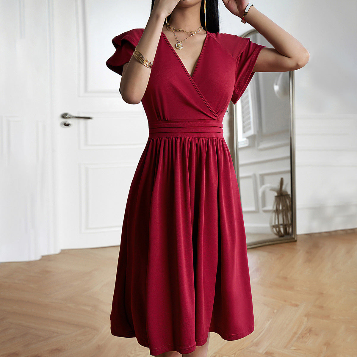Women's Fashionable Temperament Elegant V-neck Midi Dress