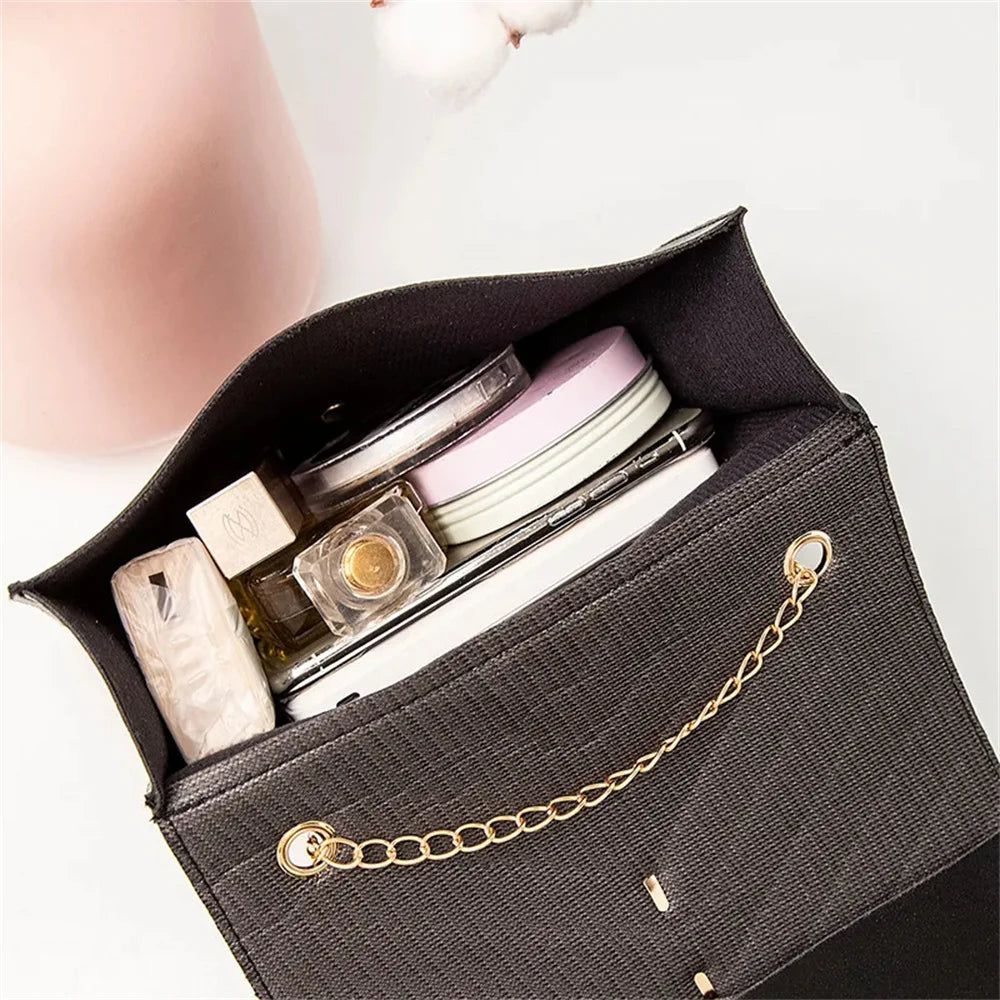 New Women Pu Leather Trend  Crossbody Bag Fashion V Pattern Lattice Small Shoulder Bag White Black Travel Crossbody Bags luxury elegant