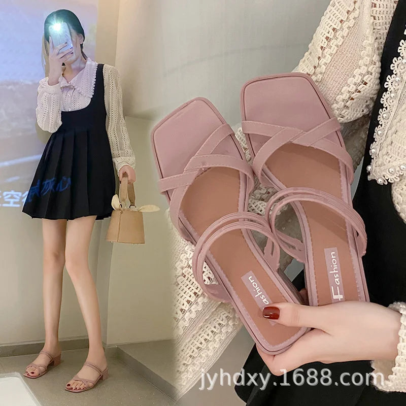 New  Small Fragrant Style Fashion Slippers For Women Summer Thick Heel Slope Heel Slippers And Sandals For Two Wears Beach