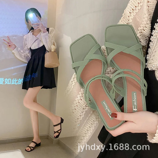 New  Small Fragrant Style Fashion Slippers For Women Summer Thick Heel Slope Heel Slippers And Sandals For Two Wears Beach