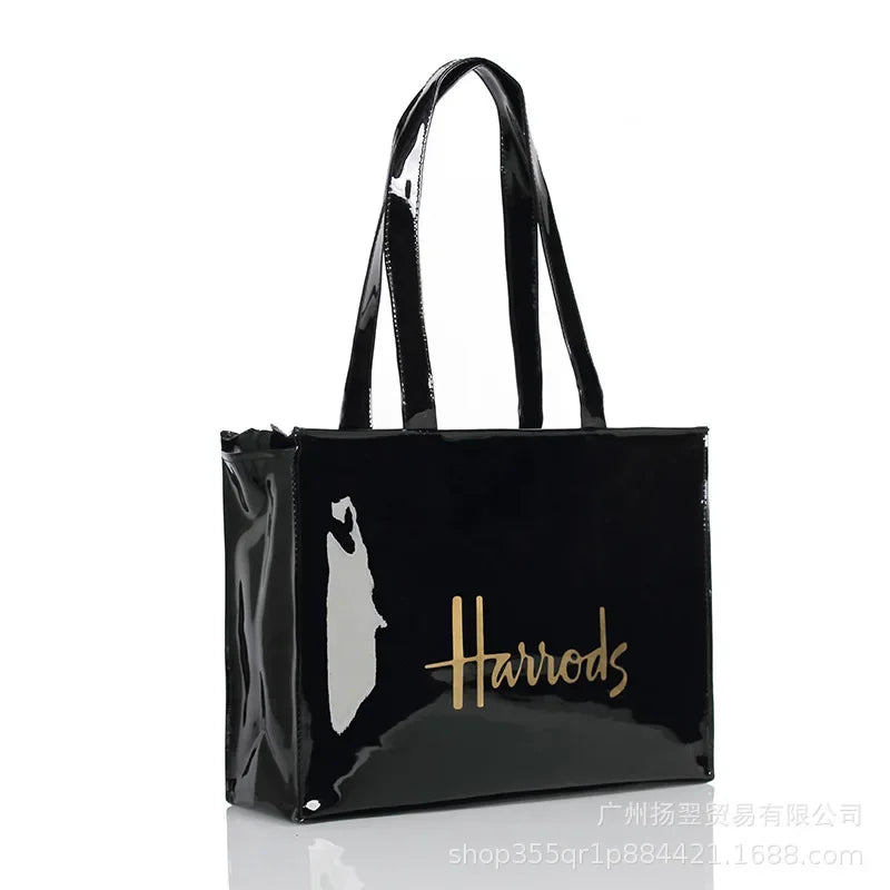 Famous Design Waterproof Shoulder Bag College Student Office Bento Handbag Commuter Tote Bag Europe and The United States