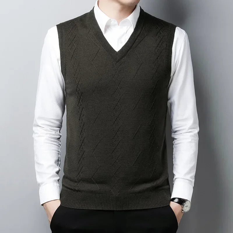 New Style Wool Knitted Vest Men's  Solid Color Casual Knitted Vest Pullover Sweater