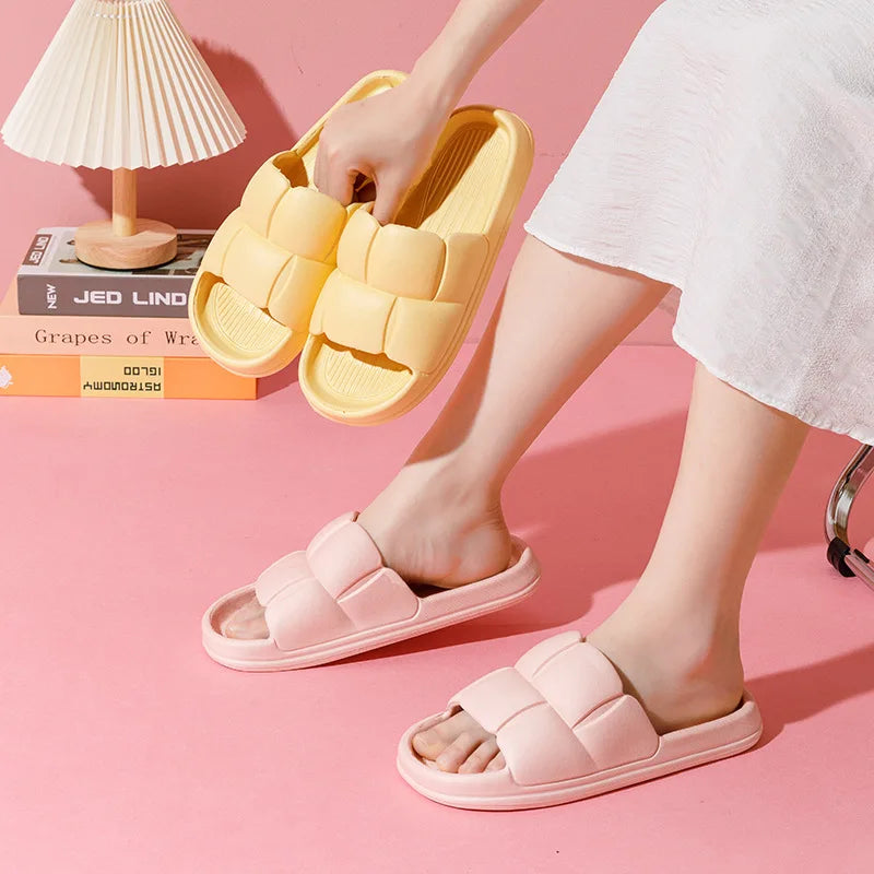 Home Slippers Summer Men Women Cloud Slides Indoor Mute Non-slip Bathing Flip Flop Sandals Woman Summer