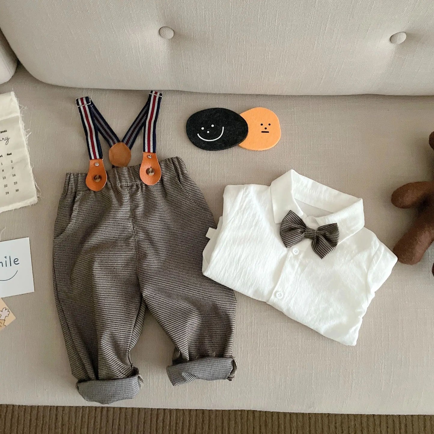 Baby boy clothes 0-4Y spring and autumn fashion baby gentleman dress suit boy one year old dress shirt + bib baby 2-piece set