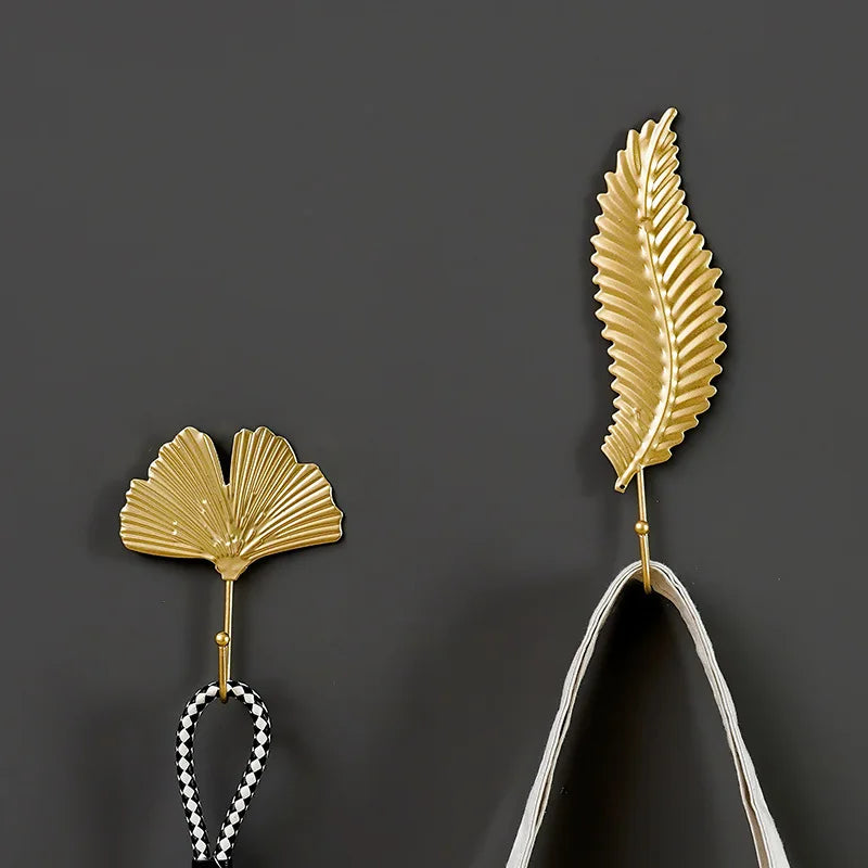 Retro Gold Leaf Shape Hanging Hooks Punch-Free Wall Hanger Hanging Storage Rack Towel Watch Bag Key Self Adhesive Household