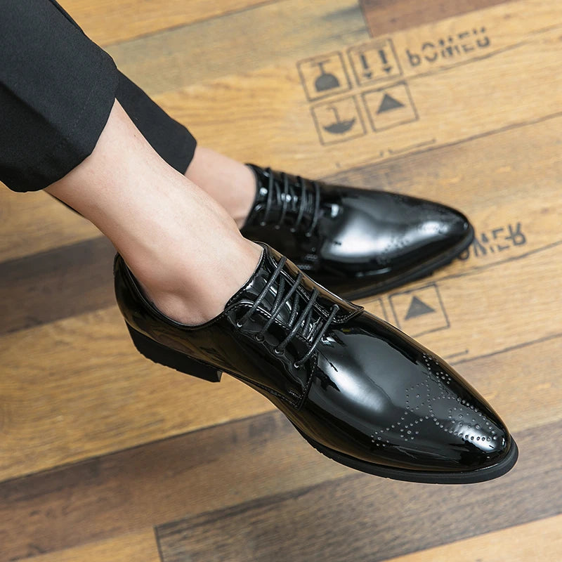 Elegant Patent Leather Leather Shoes Men Pointed Head Fashion Dress Shoes Man Party Pointed Glossy Wedding Shoes