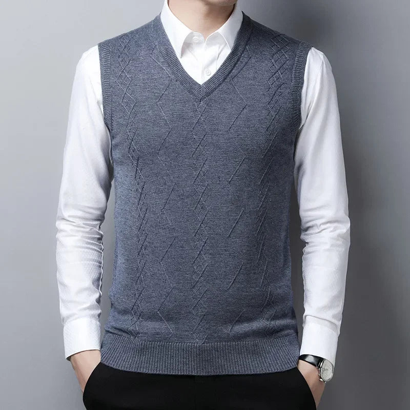 New Style Wool Knitted Vest Men's  Solid Color Casual Knitted Vest Pullover Sweater