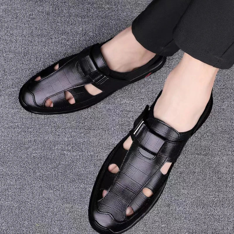 Summer Men Leather Shoes Round Toe Solid Color Hollow Sandals Non-slip Soft Bottom Mens Fashion Flats Sandalias Para Hombres