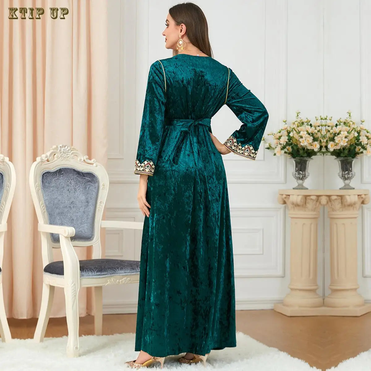Women's Golden Velvet Abaya Robe,, Hot Drill, Middle East, New, Hot Sale