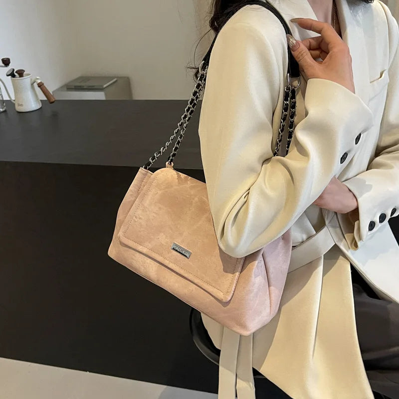 Women's Street Trend Large Capacity Chain Underarm Bag Spring New Retro Style Versatile Handheld Shoulder Bag
