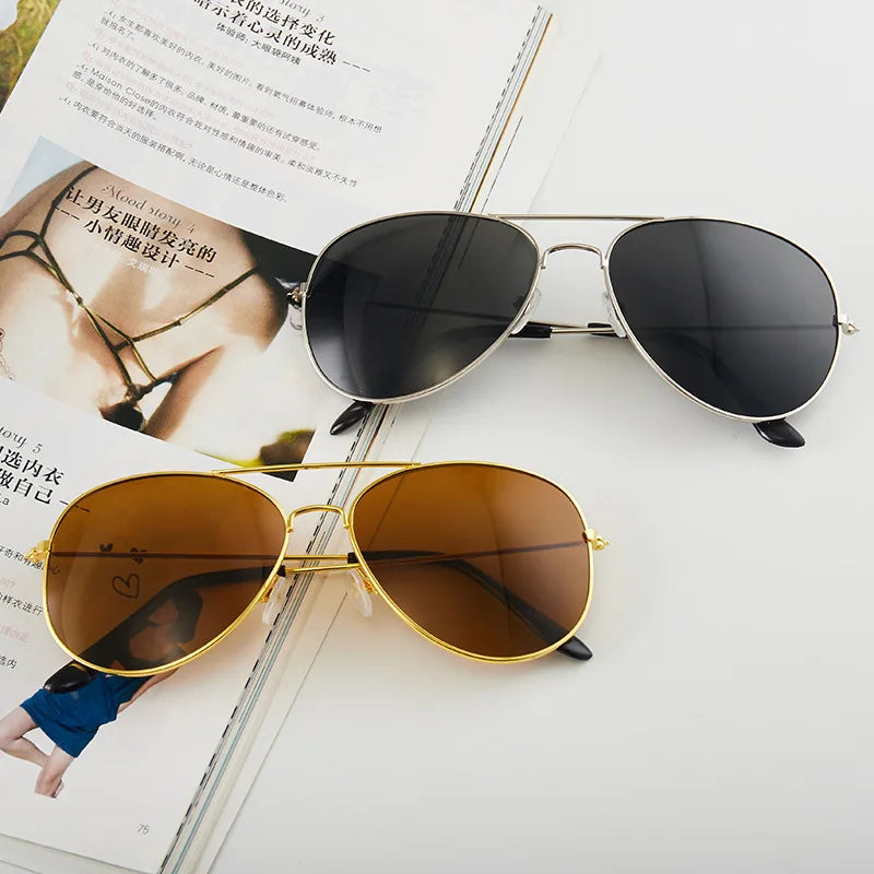 Summer Unisex Classic Pilot Sunglasses Designer Men Women Gradient Style Vintage Outdoor Driving Sun Glasses for Female Male