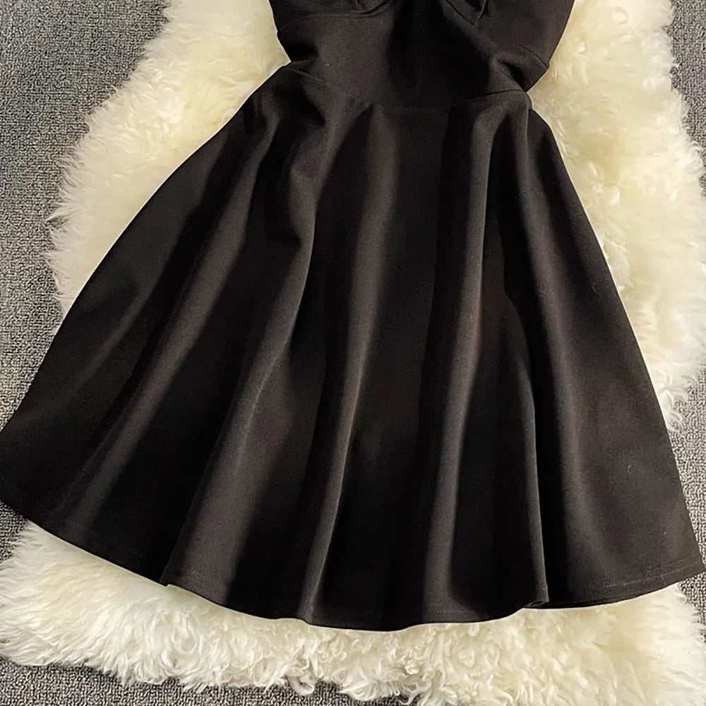 V-Neck Sleeveless Women's Black Dresses Sexy Spaghetti Strap Backless A-Line Mini Dress Fashion Solid Female Party Dress