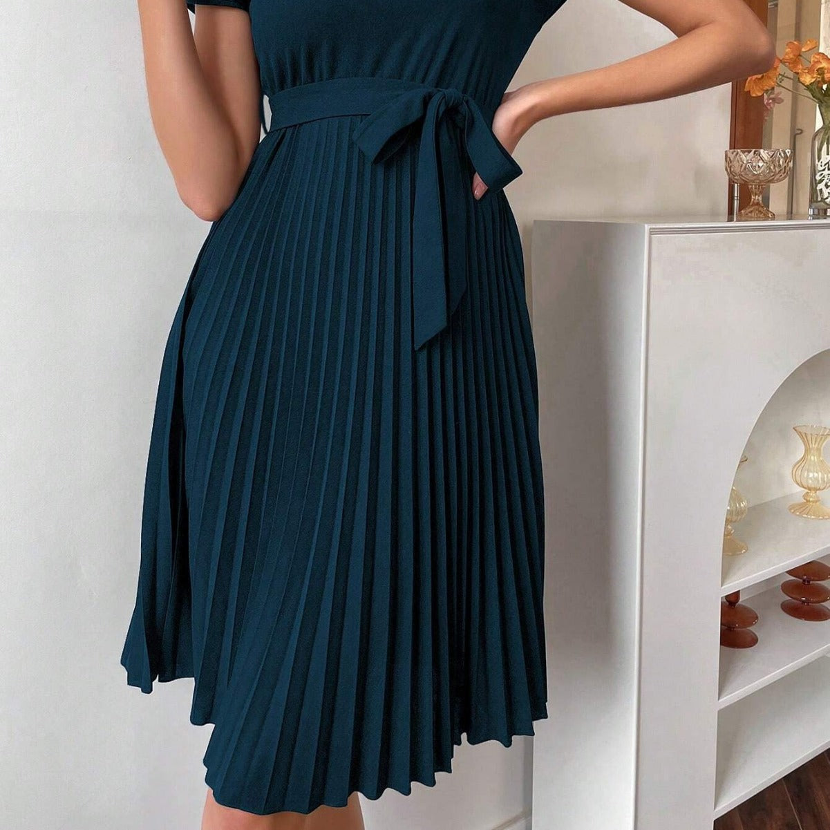 Solid Color Belt Pleated Batwing Sleeve Women Long Dress